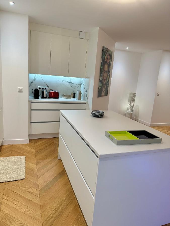 Bel Appartement Avec Parking Au Coeur De แร็งส์ ภายนอก รูปภาพ