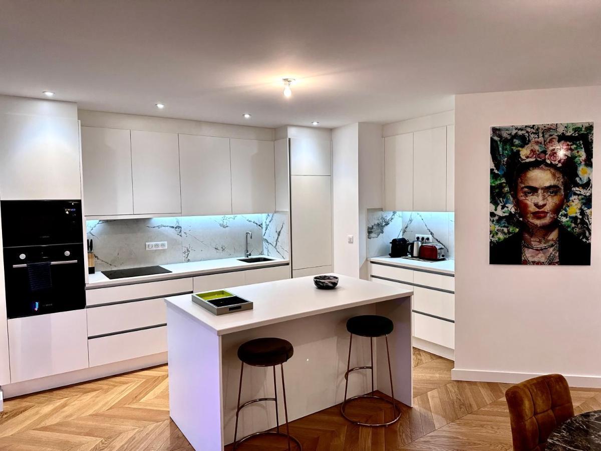 Bel Appartement Avec Parking Au Coeur De แร็งส์ ภายนอก รูปภาพ