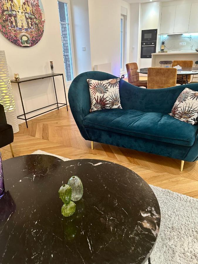 Bel Appartement Avec Parking Au Coeur De แร็งส์ ภายนอก รูปภาพ